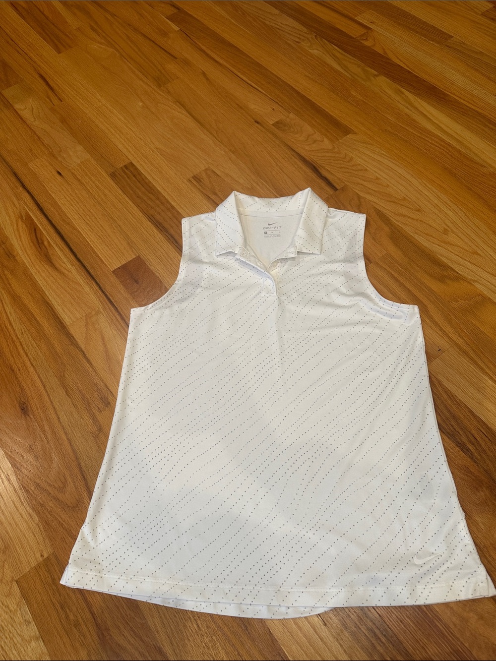 Nike White Sleeveless Dotted Polo